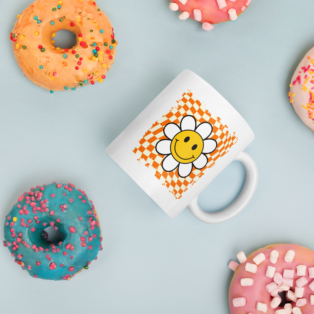 Smiley Daisy Checkered Mug | 11oz or 15oz