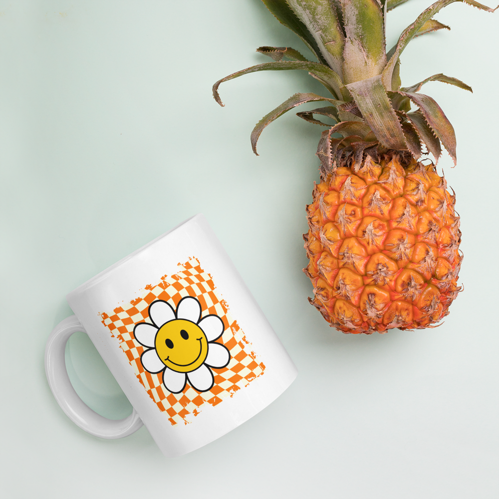 Smiley Daisy Checkered Mug | 11oz or 15oz