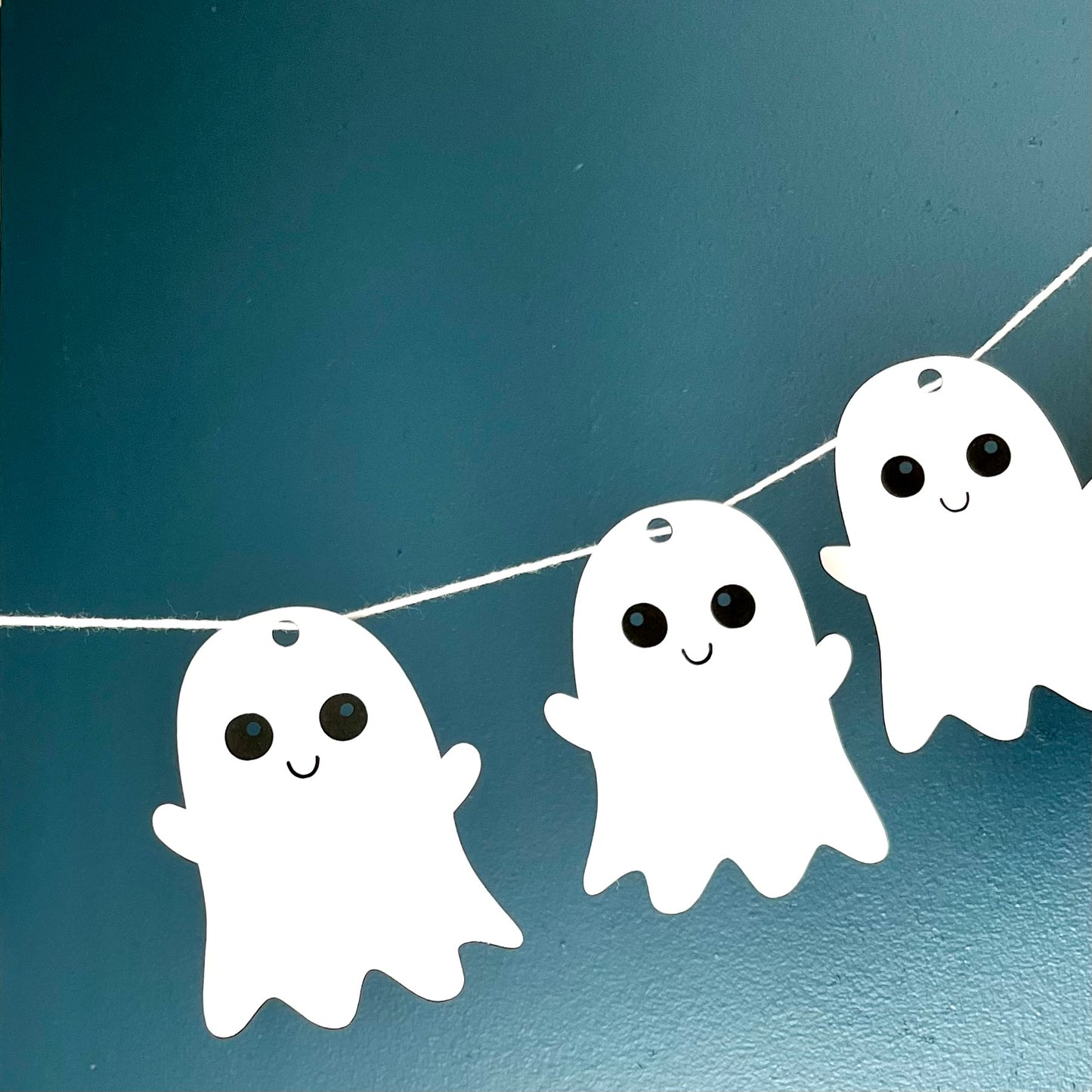 Gleeful Ghosts Halloween Banner