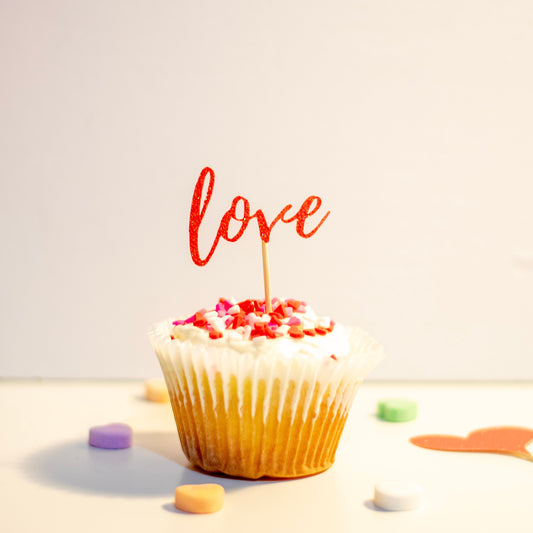 Love cupcake topper