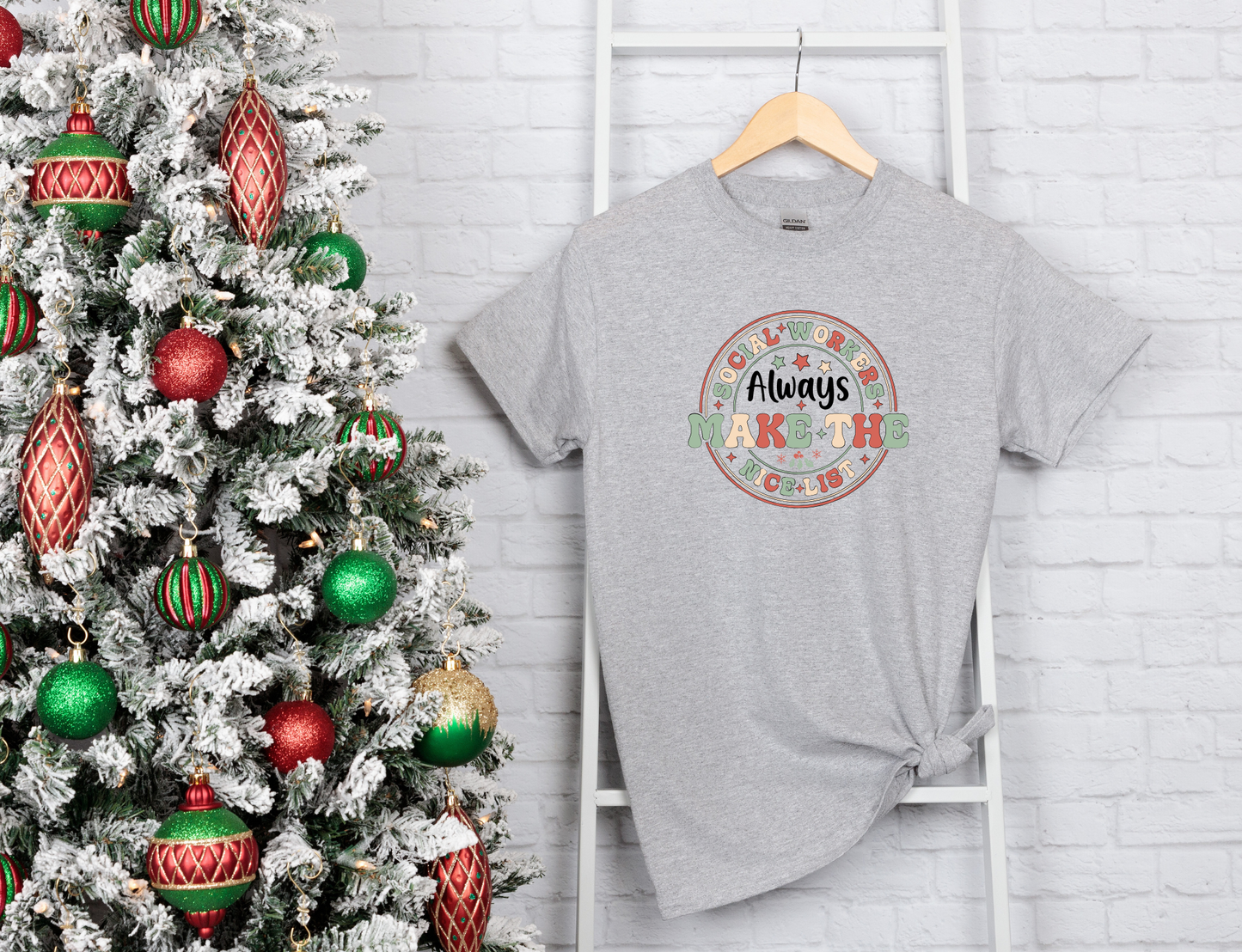 Social Workers Always Make the Nice List T-shirt
