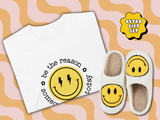 Retro Smiley Face Gift Set – T-Shirt + Cozy Slippers
